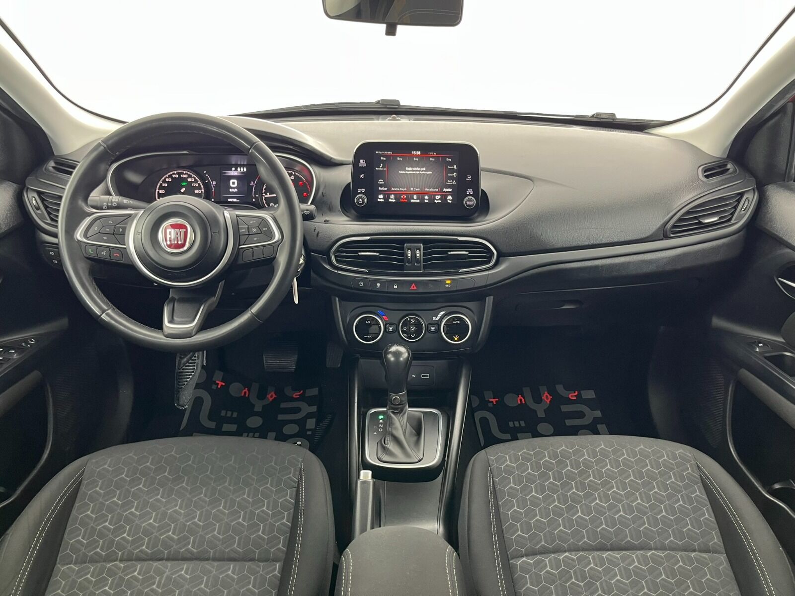 Fiat Egea Cross 1.6 MultiJet Urban DCT - 2023 - Detay