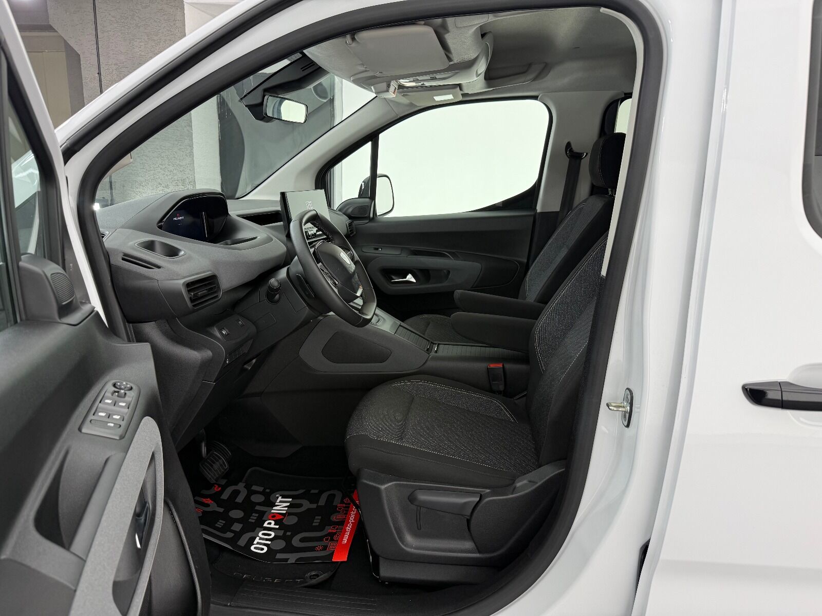 Peugeot Rifter 1.5 BlueHDI Allure EAT8 - 2026 - Detay