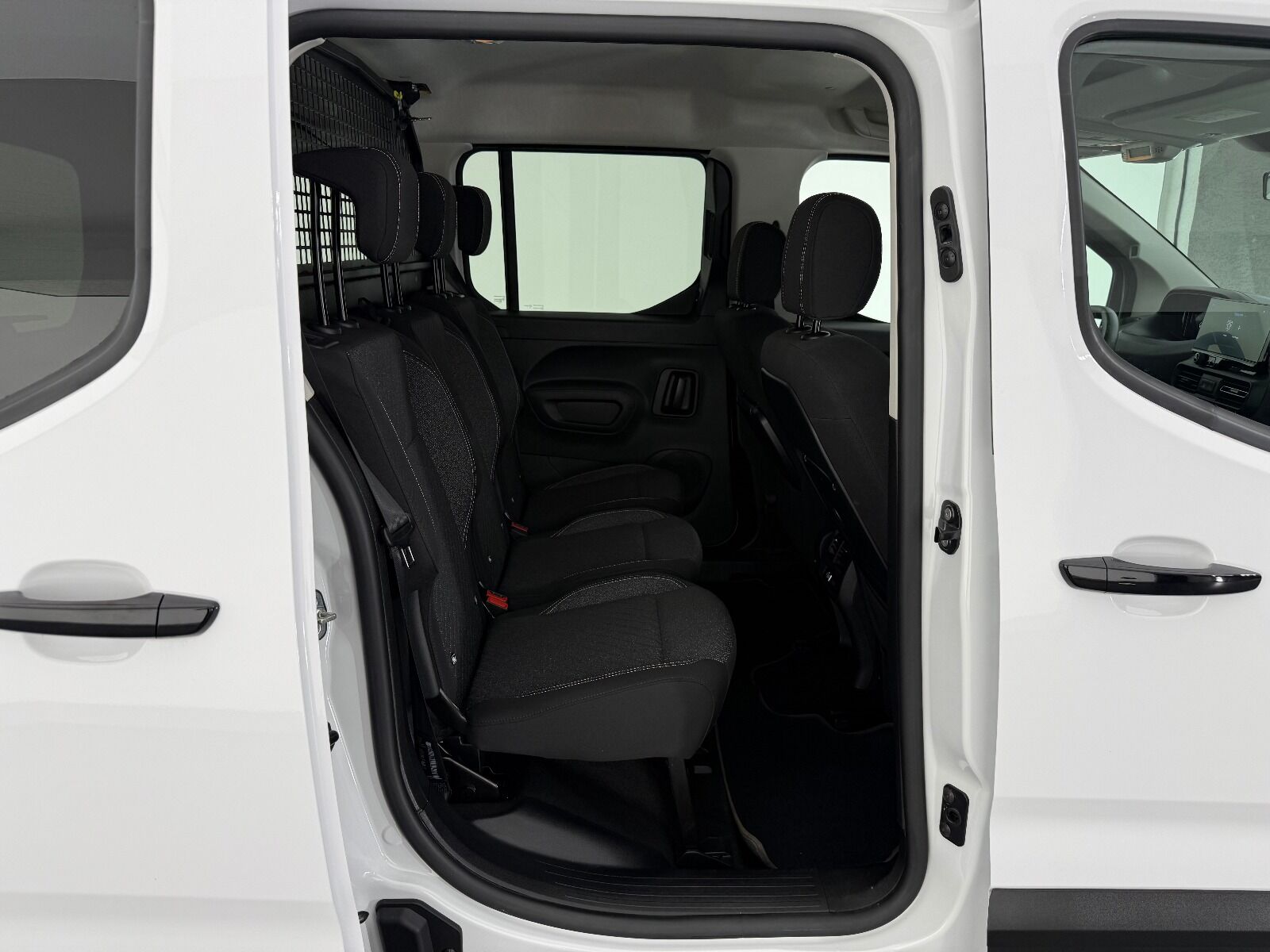 Peugeot Rifter 1.5 BlueHDI Allure EAT8 - 2026 - Detay