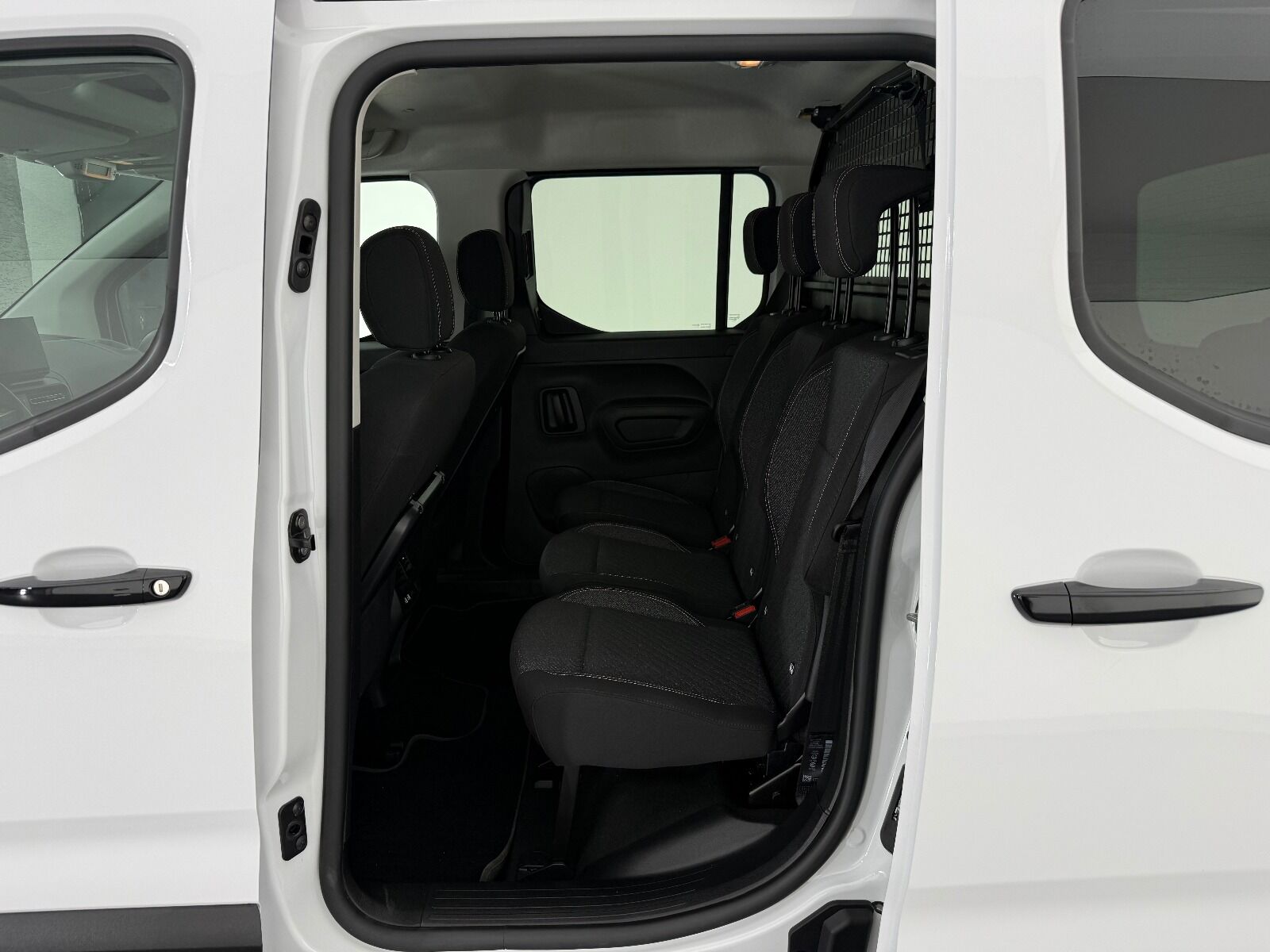 Peugeot Rifter 1.5 BlueHDI Allure EAT8 - 2026 - Detay