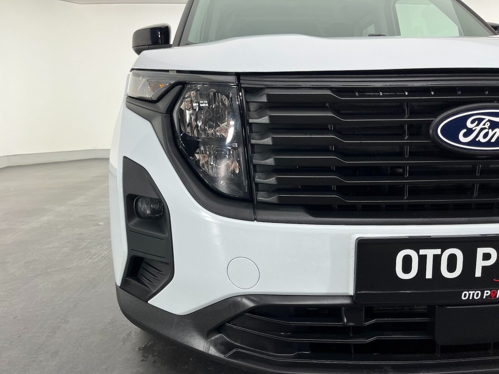 Ford Tourneo Courier Kombi 1.5 EcoBlue Deluxe - 2025 - Detay