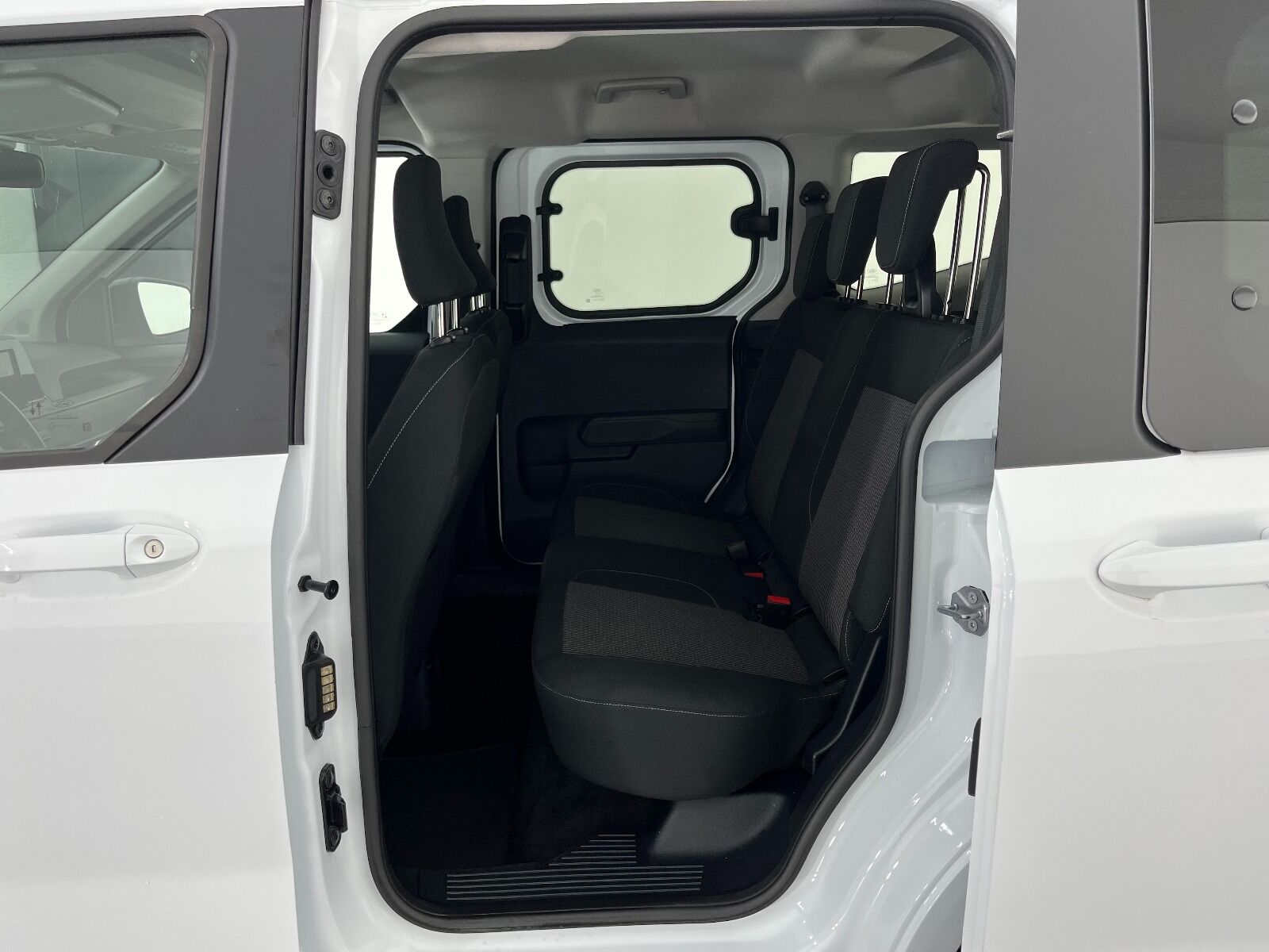 Ford Tourneo Courier Kombi 1.5 EcoBlue Deluxe - 2025 - Detay