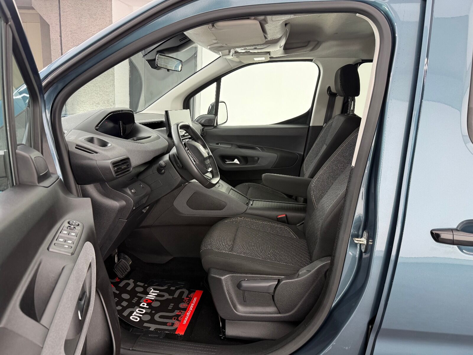 Peugeot Rifter 1.5 BlueHDI Allure EAT8 - 2026 - Detay