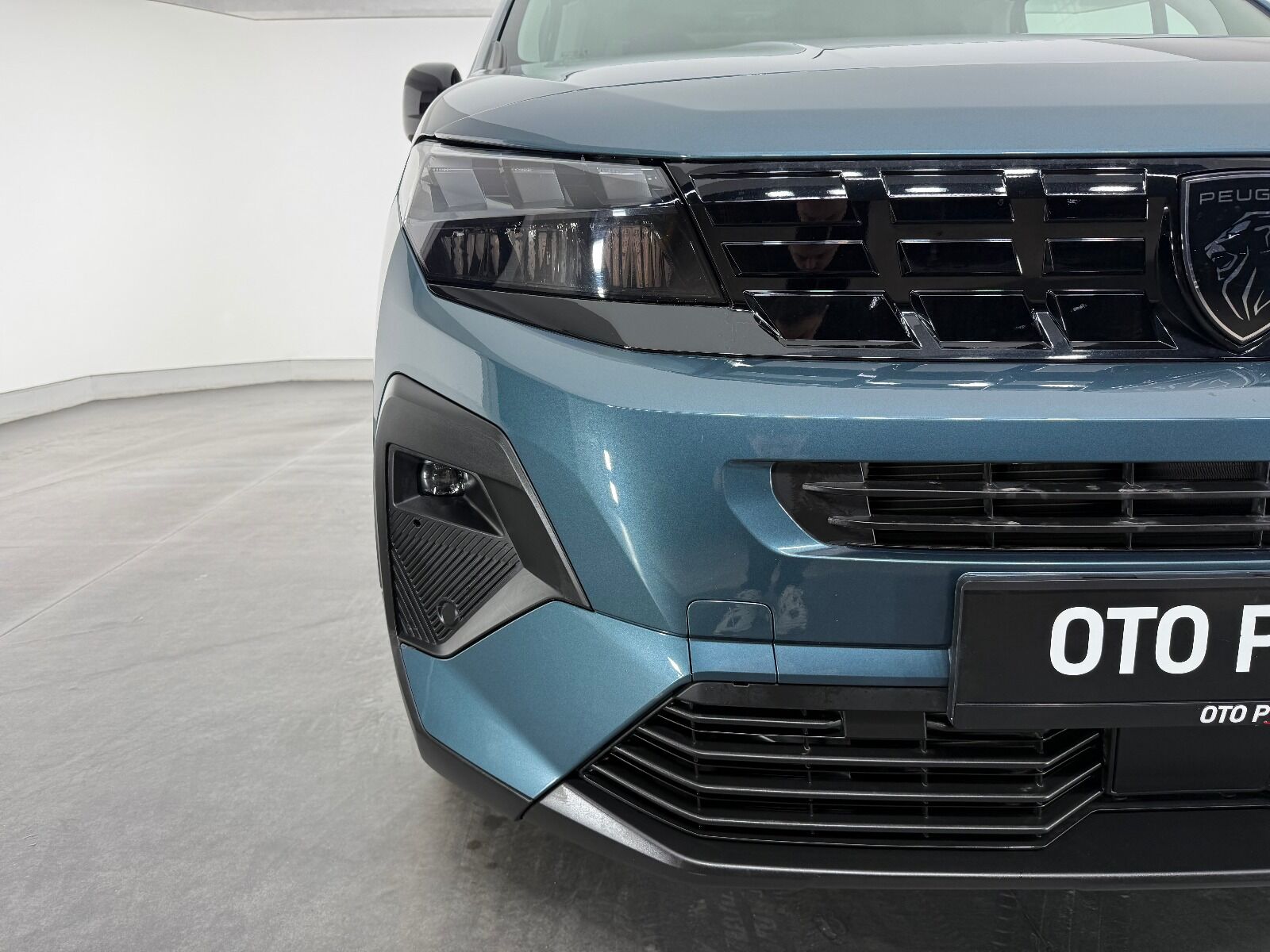 Peugeot Rifter 1.5 BlueHDI Allure EAT8 - 2026 - Detay