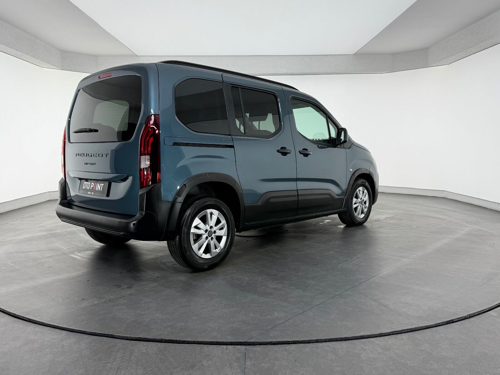 Peugeot Rifter 1.5 BlueHDI Allure EAT8 - 2026 - Detay