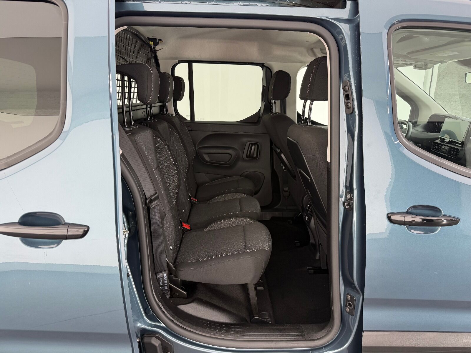 Peugeot Rifter 1.5 BlueHDI Allure EAT8 - 2026 - Detay