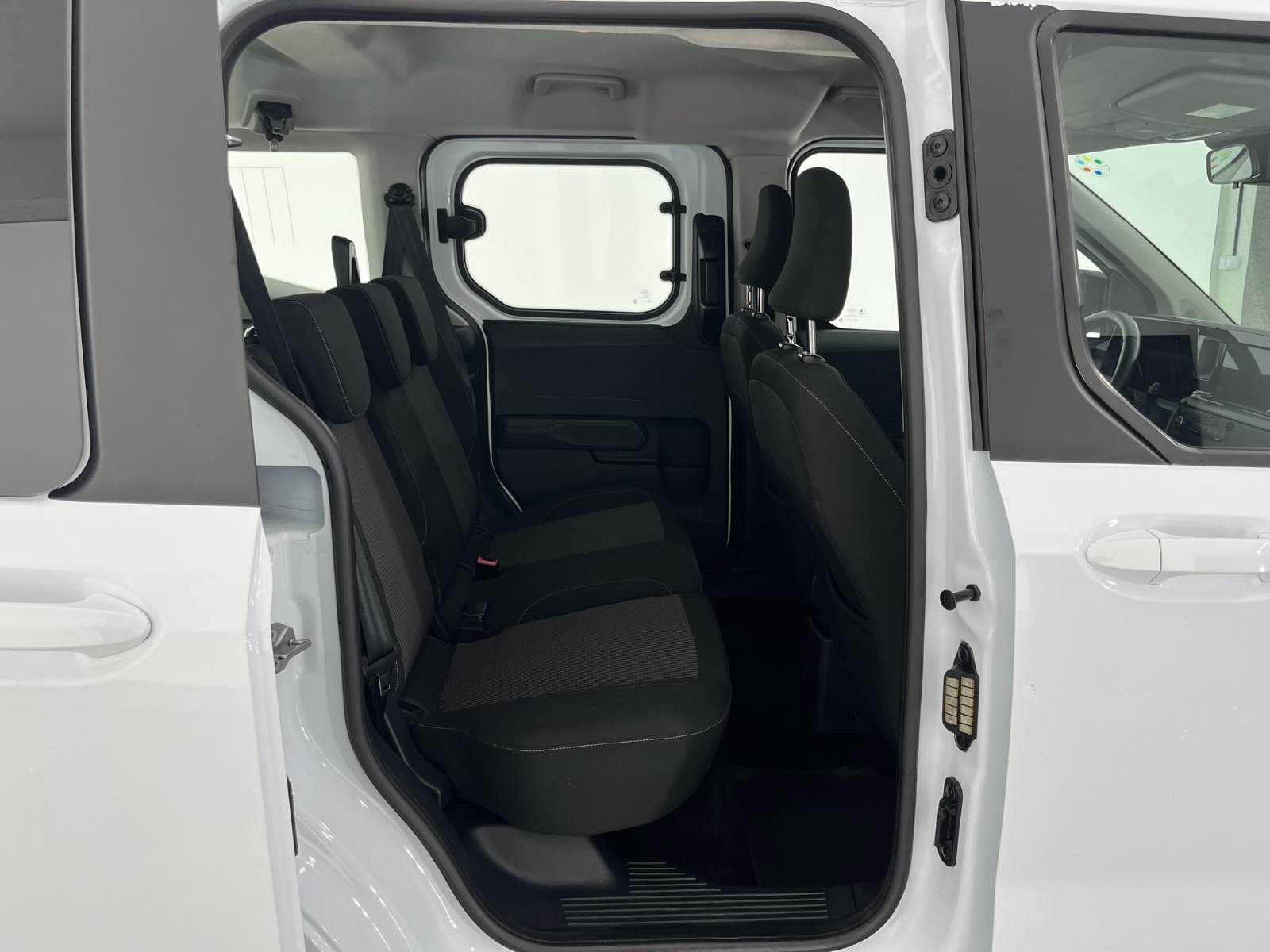 Ford Tourneo Courier Kombi 1.5 EcoBlue Deluxe - 2024 - Detay