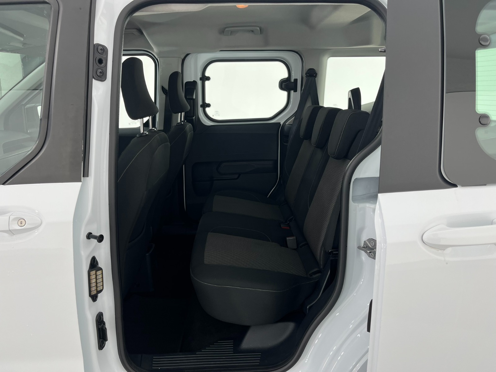 Ford Tourneo Courier Kombi 1.5 EcoBlue Deluxe - 2024 - Detay