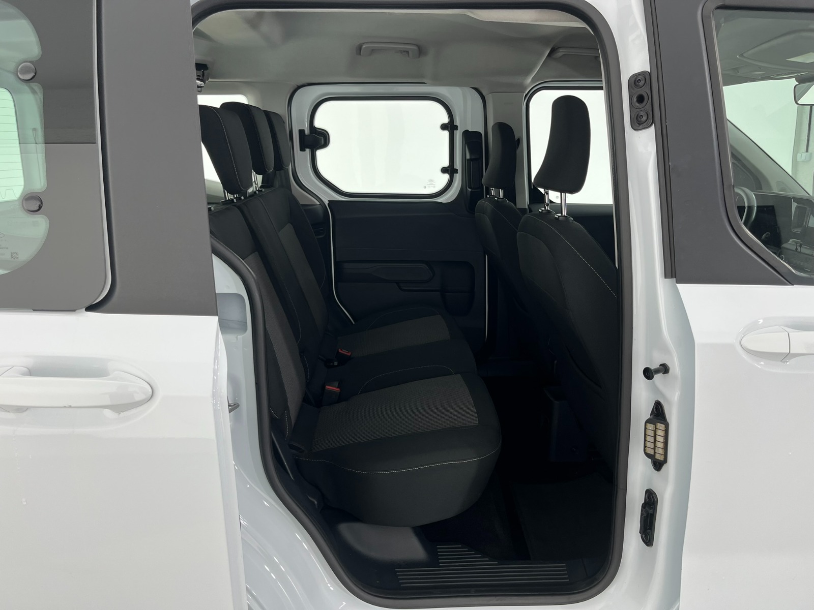 Ford Tourneo Courier Kombi 1.5 EcoBlue Deluxe - 2024 - Detay