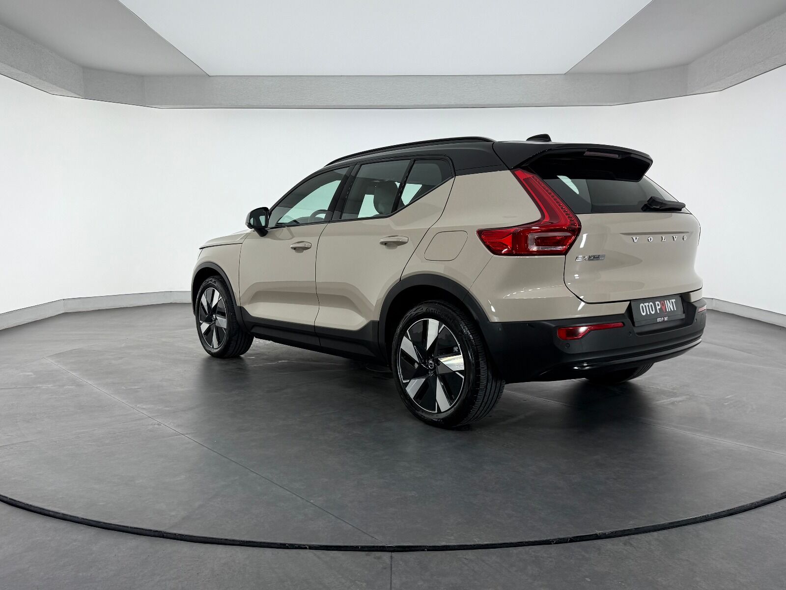 Volvo EX40 Single Motor Extended Range Ultra - 2025 - Detay