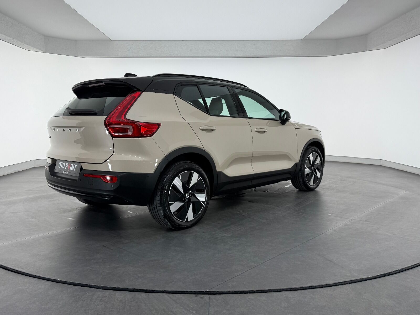 Volvo EX40 Single Motor Extended Range Ultra - 2025 - Detay