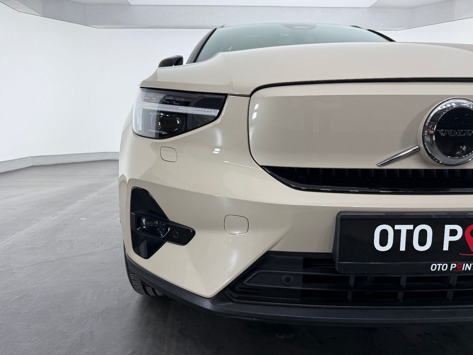 Volvo EX40 Single Motor Extended Range Ultra - 2025 - Detay