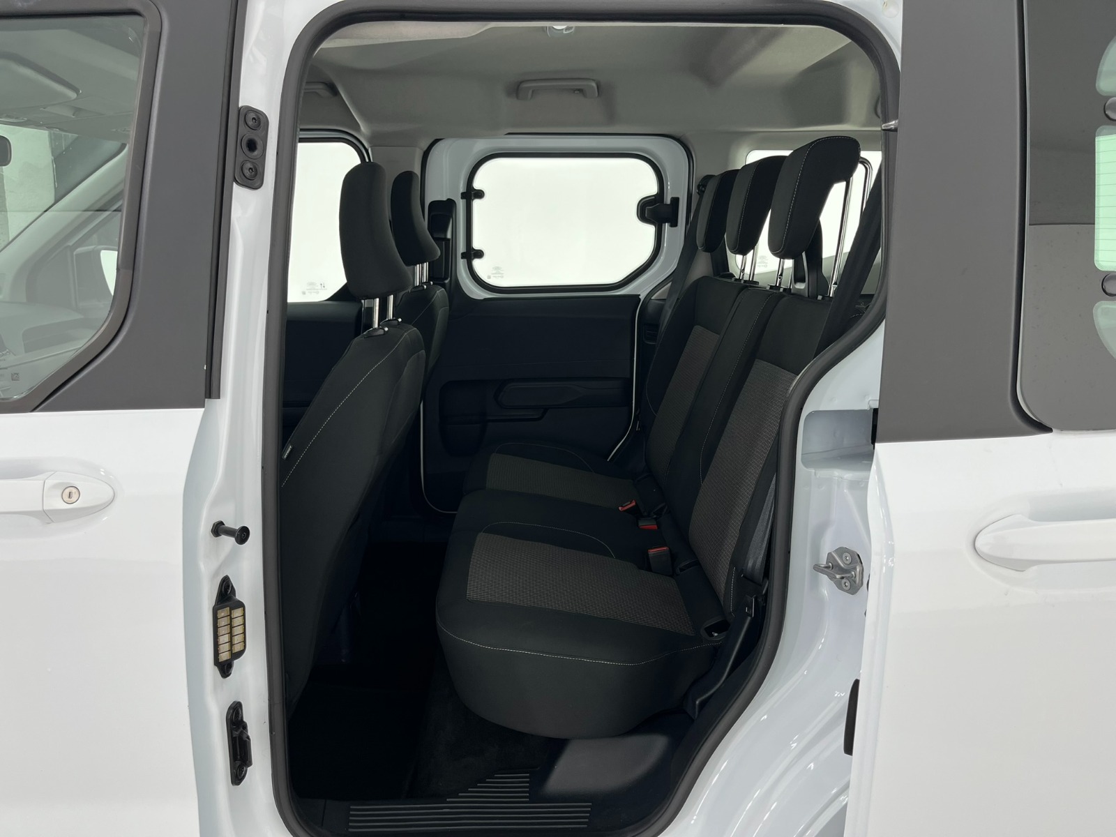 Ford Tourneo Courier Kombi 1.5 EcoBlue Deluxe - 2024 - Detay