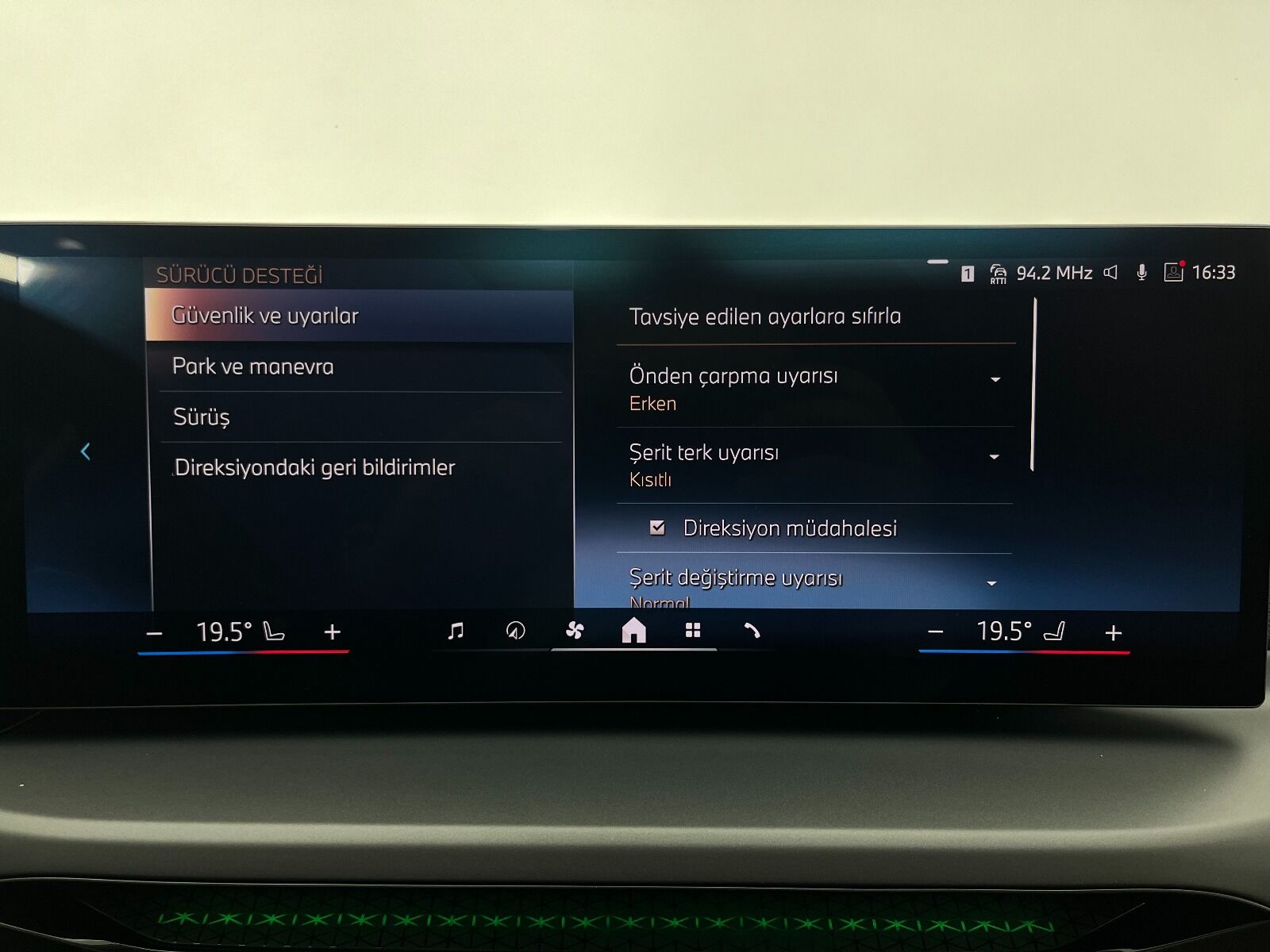BMW 3 Serisi 320i Sport Line - 2025 - Detay