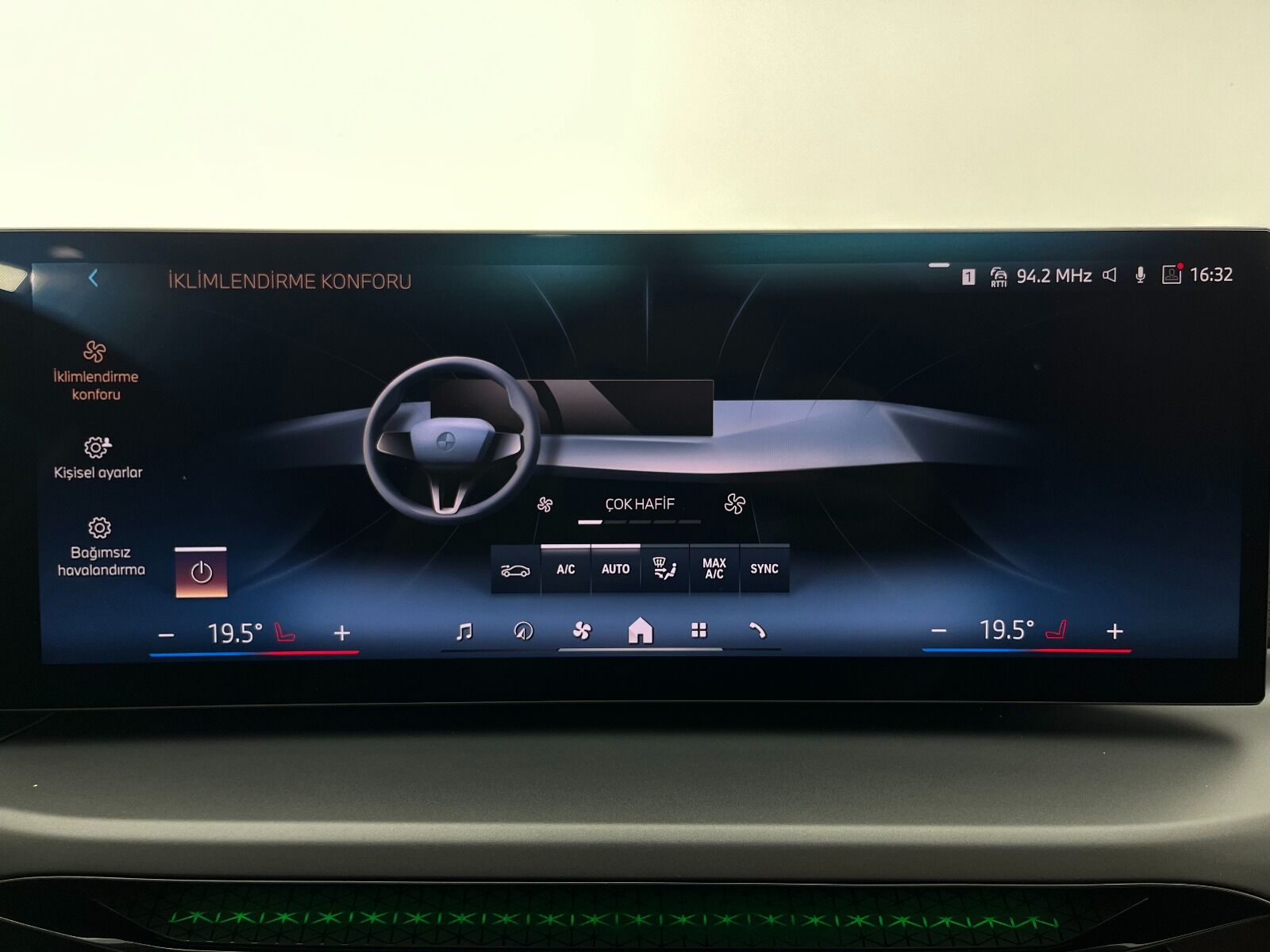 BMW 3 Serisi 320i Sport Line - 2025 - Detay
