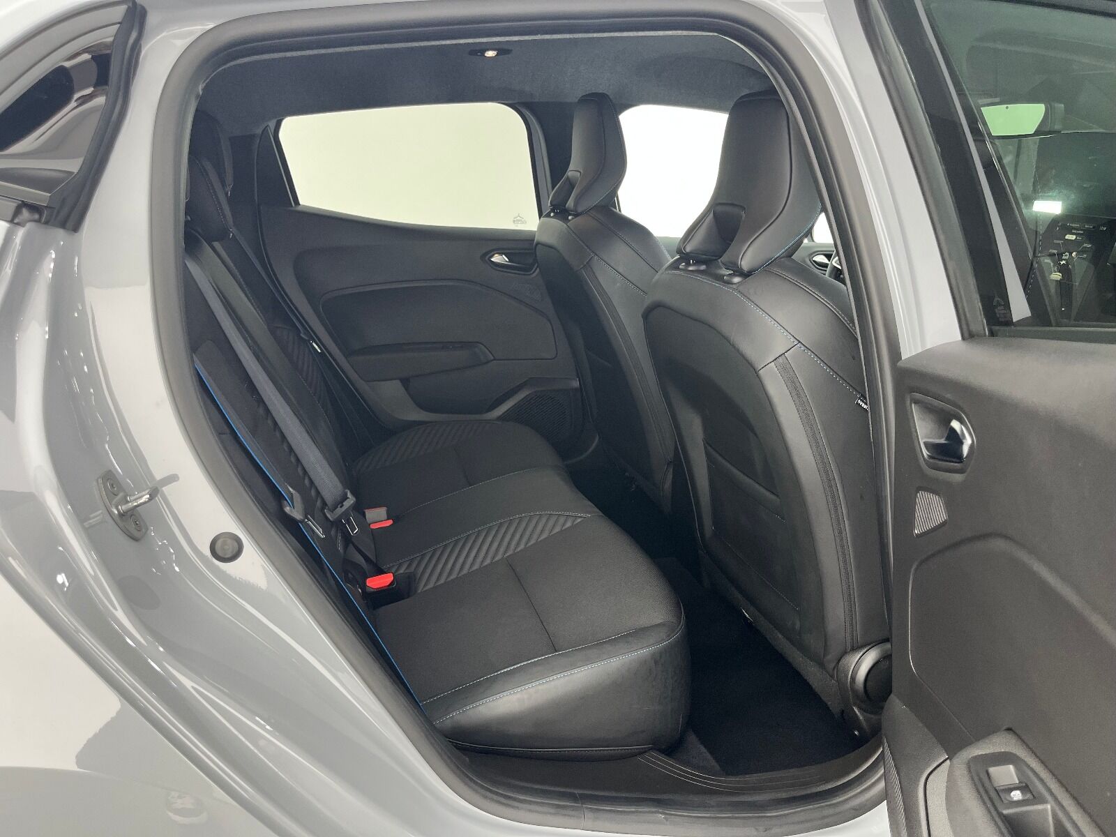 Renault Clio 1.0 TCE Techno Esprit Alpine X-Tronic - 2025 - Detay