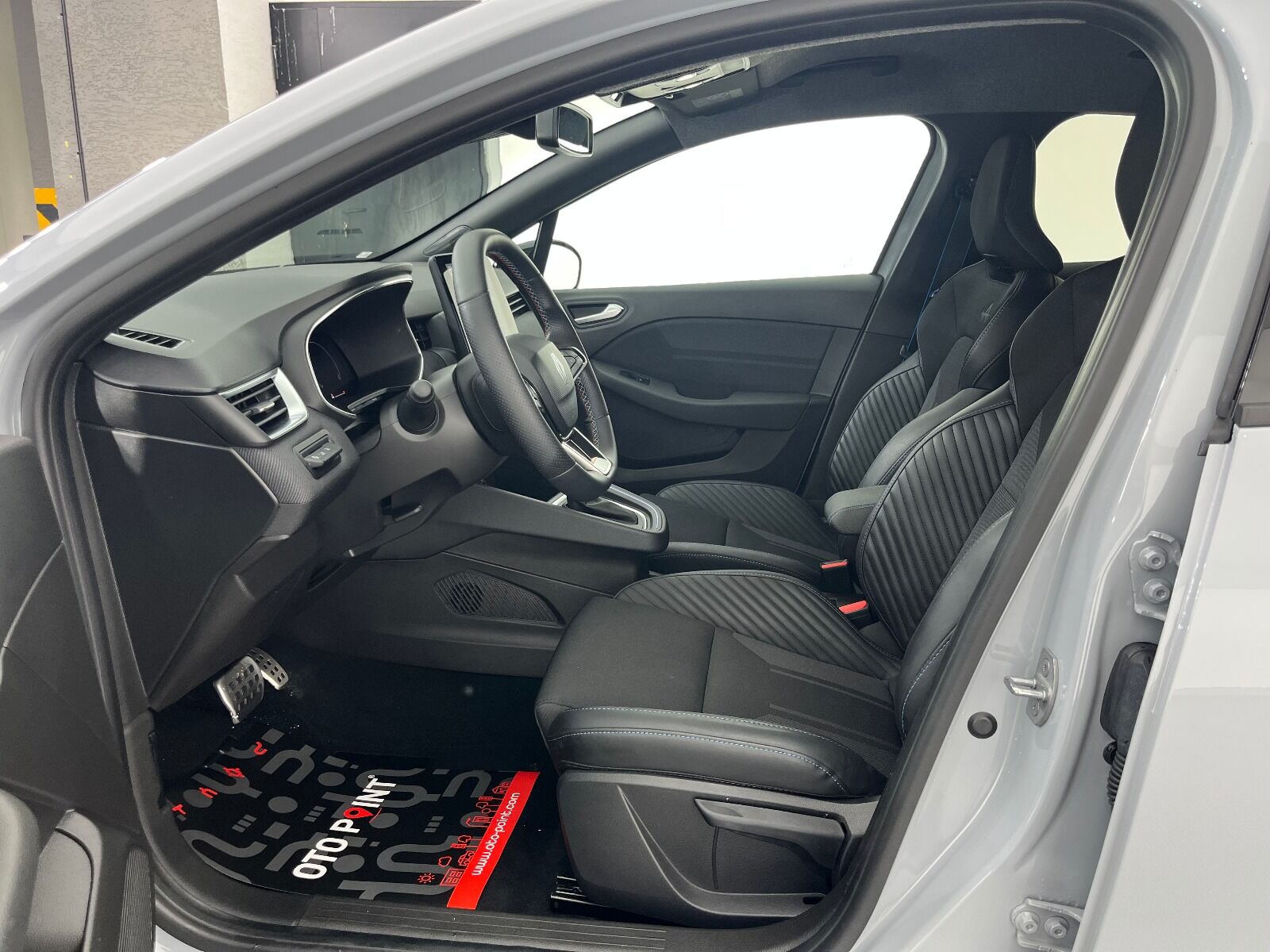Renault Clio 1.0 TCE Techno Esprit Alpine X-Tronic - 2025 - Detay