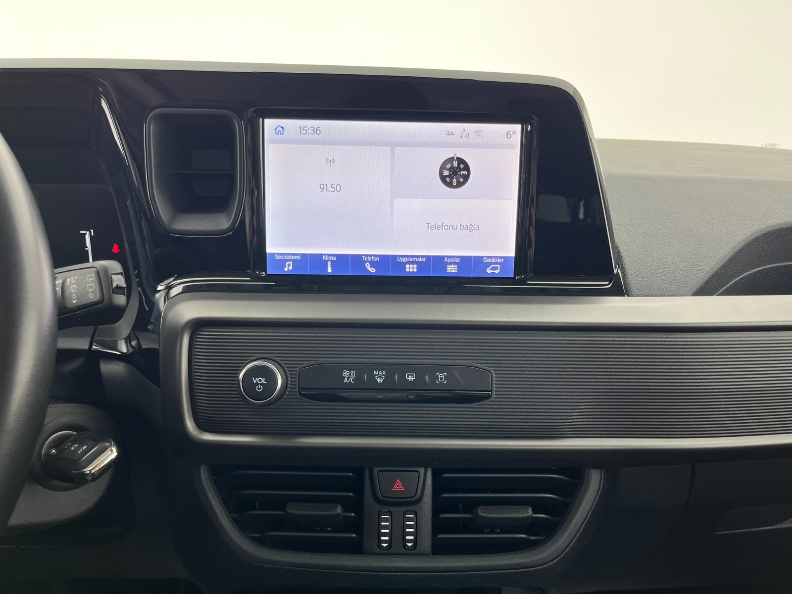 Ford Tourneo Courier Kombi 1.5 EcoBlue Deluxe - 2024 - Detay