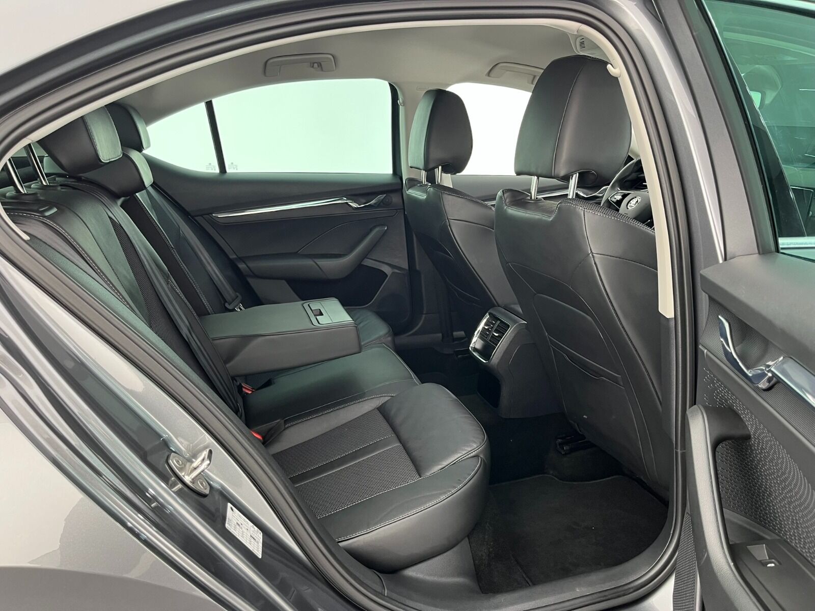 Skoda Octavia Sedan 1.5 TSI mHEV Prestige DSG - 2024 - Detay