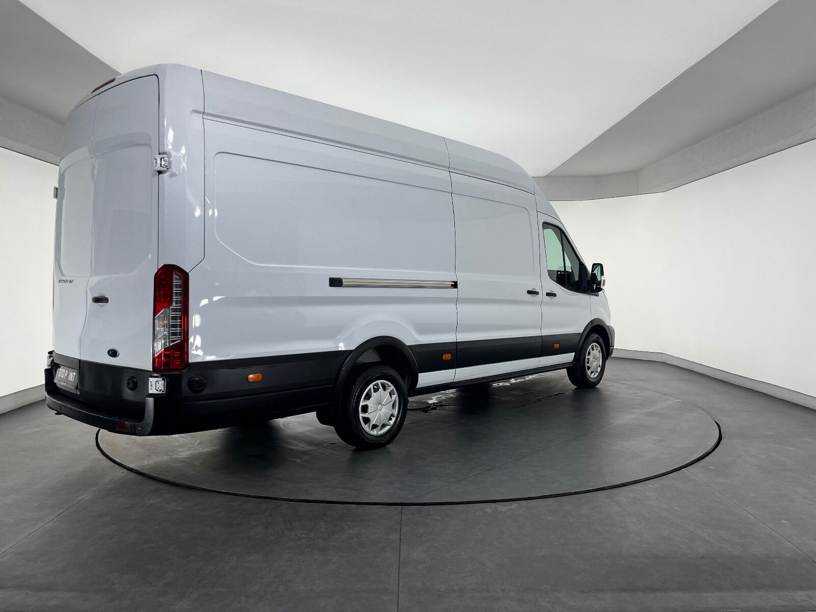 Ford Transit 350 E Van 15.1 M3 165 AT Trend - 2023 - Detay