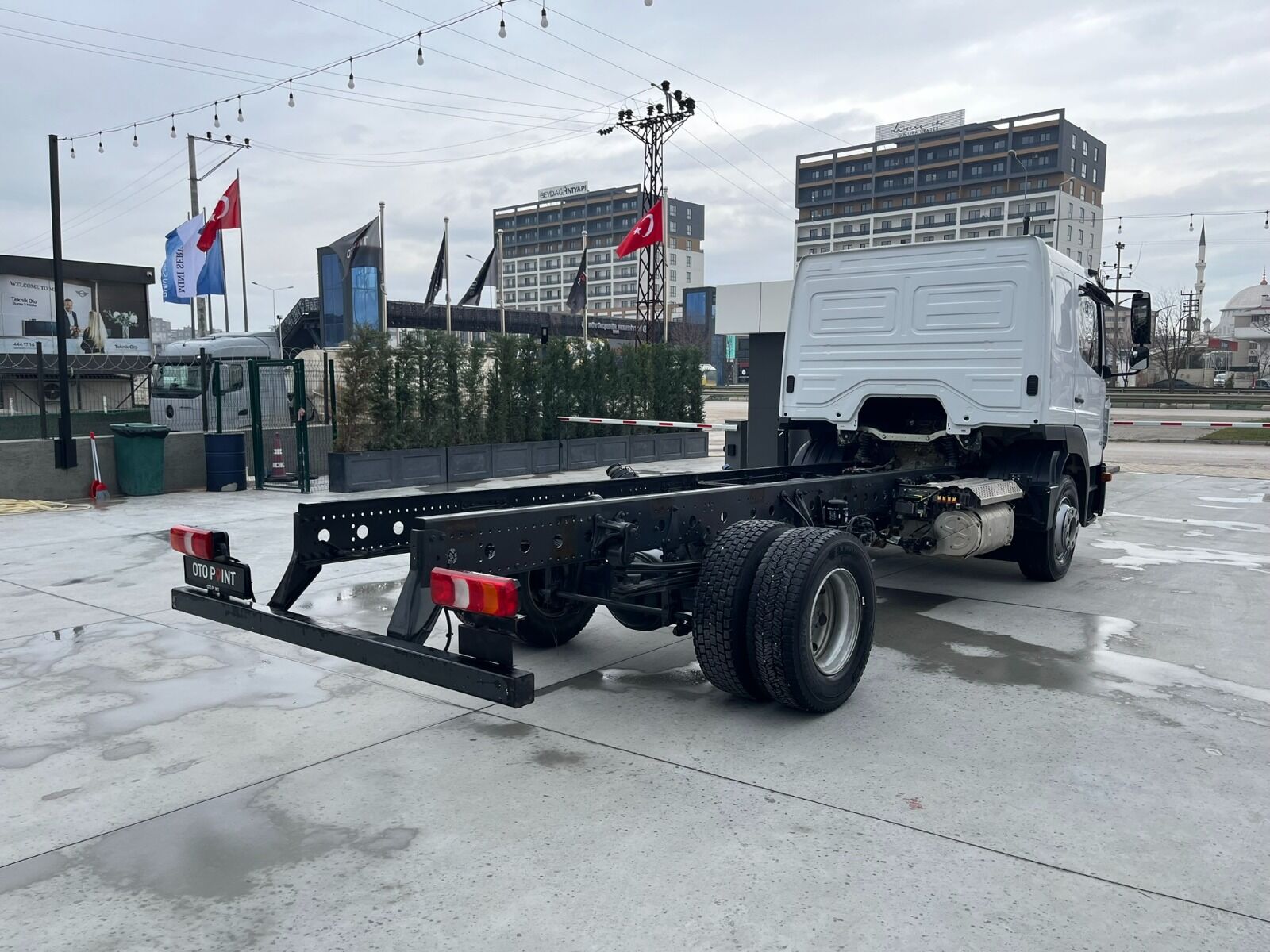 Mercedes-Benz Atego 1518 - 2021 - Detay