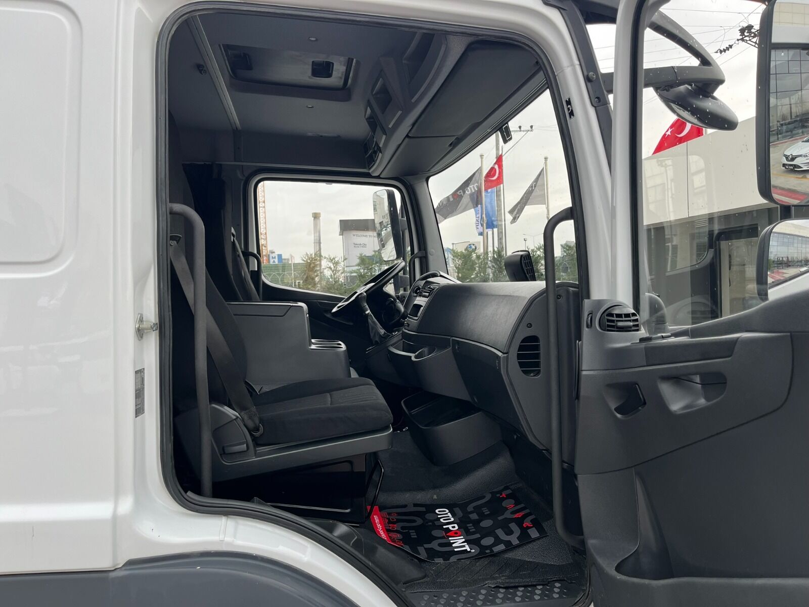 Mercedes-Benz Atego 1518 - 2021 - Detay