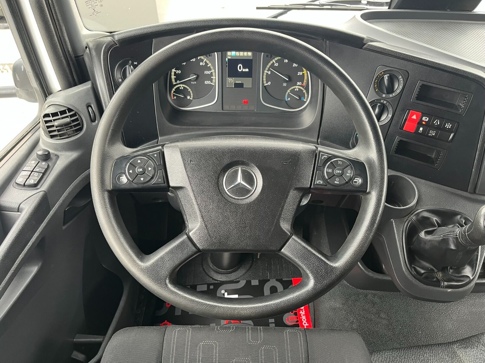 Mercedes-Benz Atego 1518 - 2021 - Detay