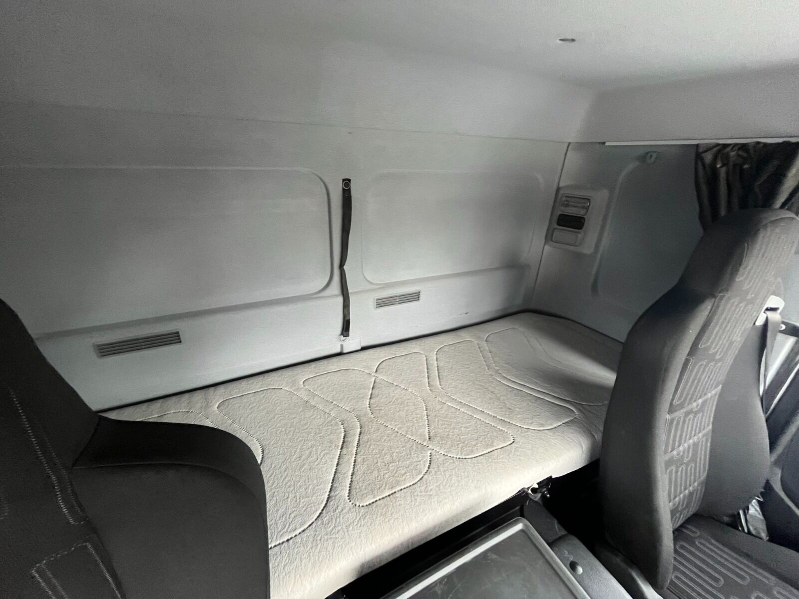 Mercedes-Benz Atego 1518 - 2021 - Detay