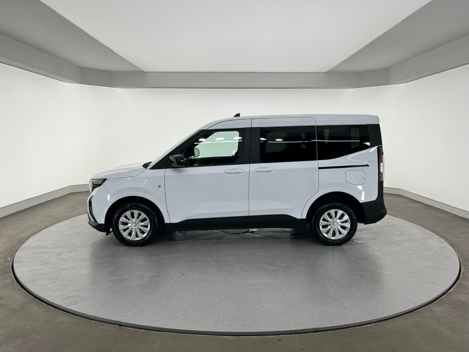 Ford Tourneo Courier Kombi 1.5 EcoBlue Deluxe - 2025 - Detay