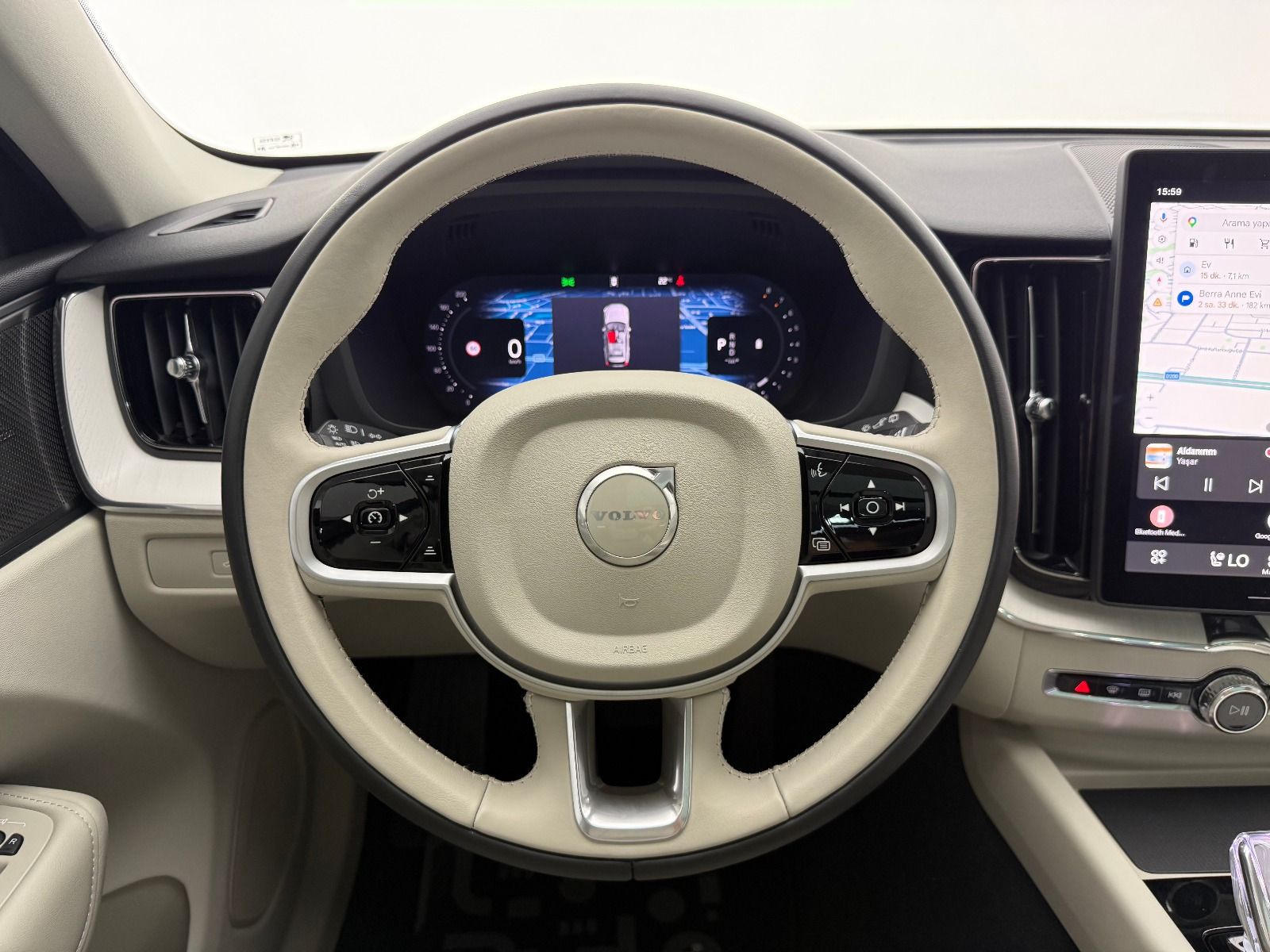 Volvo XC60 2.0 B5 Mild Hybrid Plus Dark AWD - 2025 - Detay