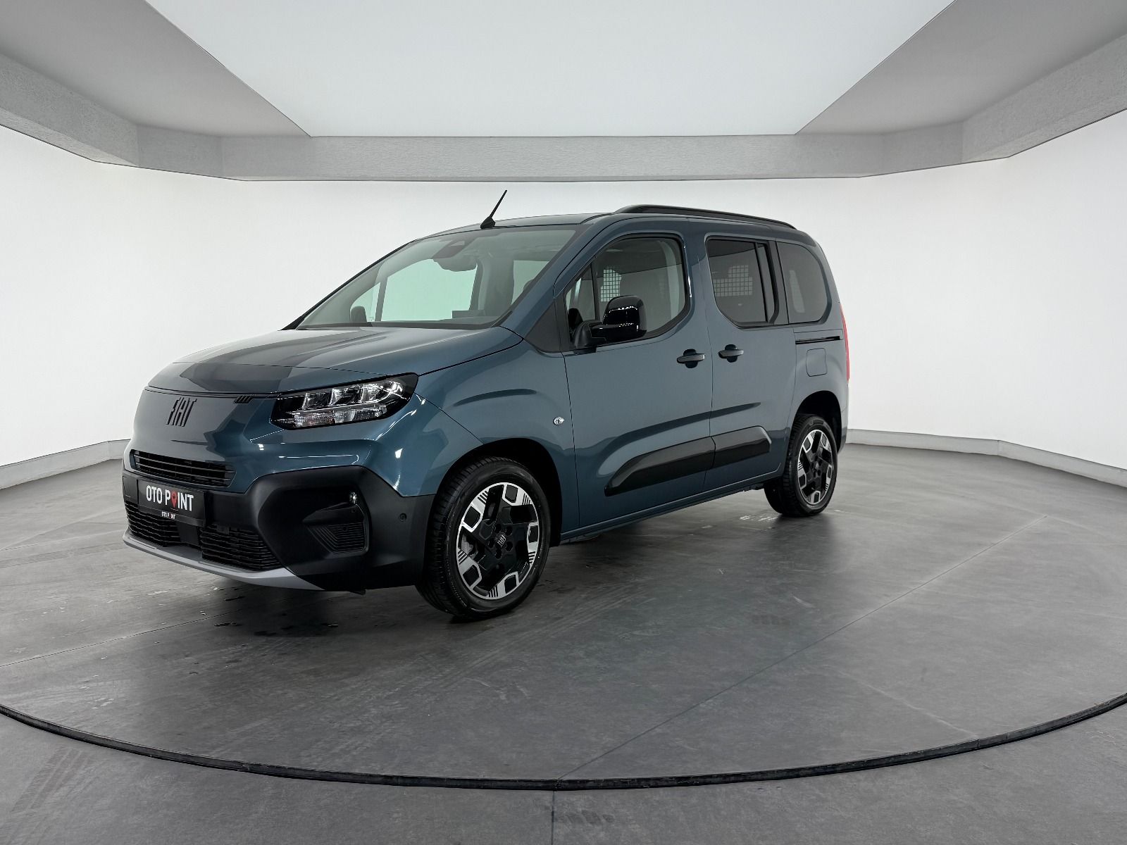 Fiat Doblo Combi 1.5 BlueHDİ Premio Plus - 2026 - Detay