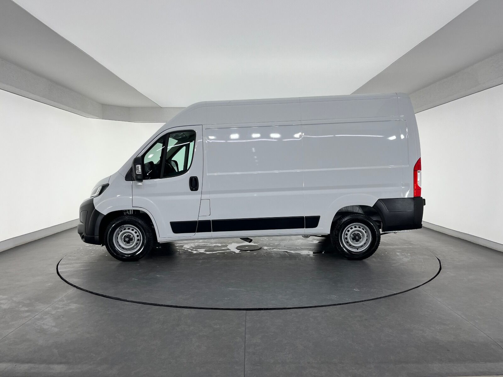 Fiat Ducato 2.2 MultiJet Maxi 11.5m3 S2 - 2025 - Detay