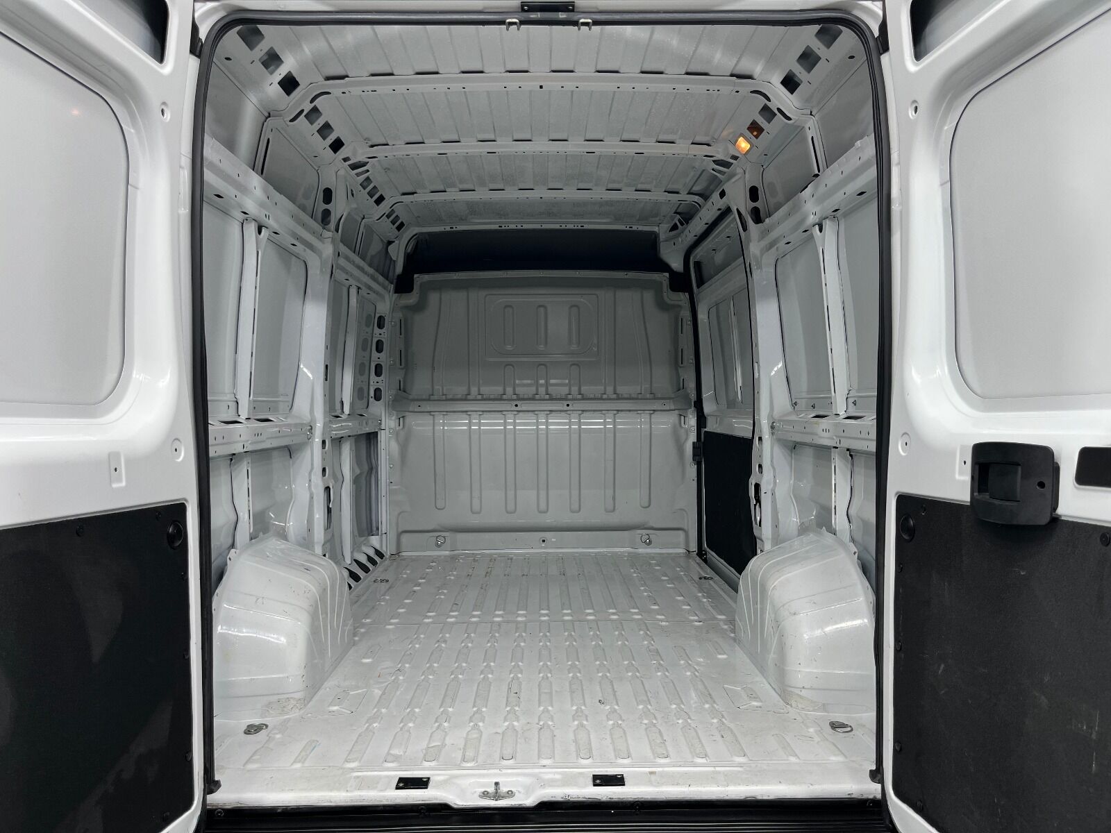 Fiat Ducato 2.2 MultiJet Maxi 11.5m3 S2 - 2025 - Detay