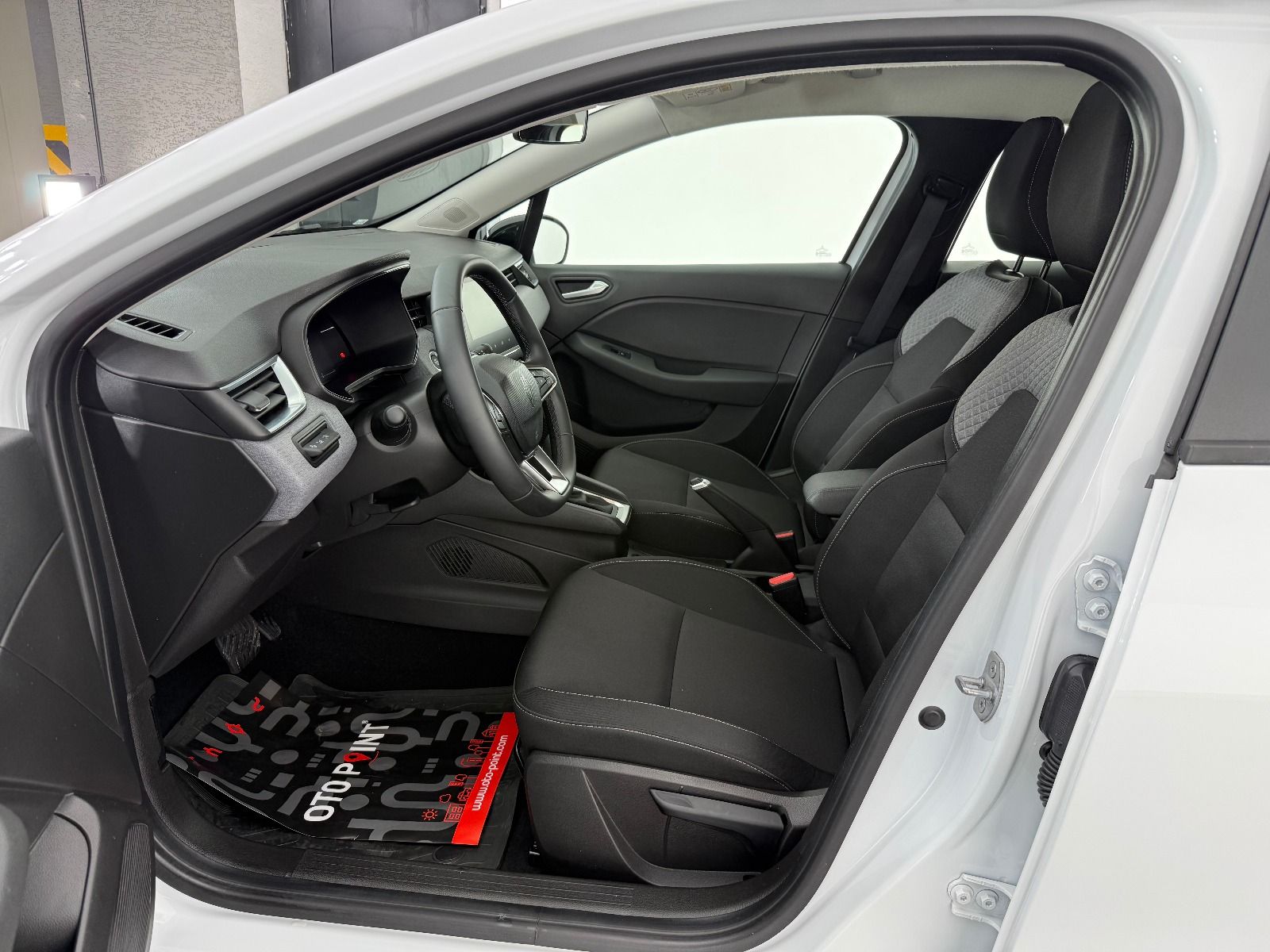 Renault Clio 1.0 TCE Evolution X-Tronic - 2026 - Detay