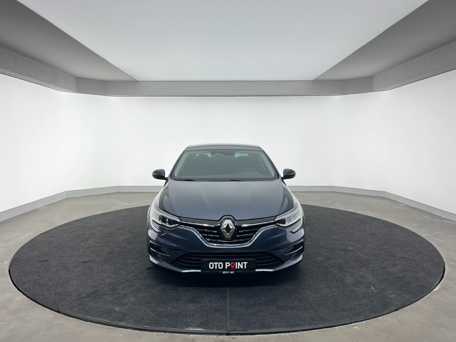Renault Megane Sedan 1.5 Blue DCI Icon EDC - 2024