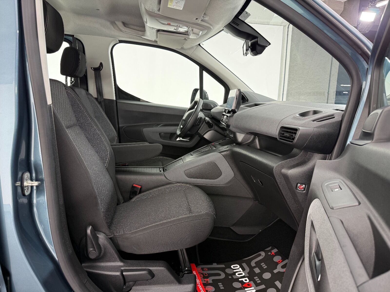 Peugeot Rifter 1.5 BlueHDI Allure EAT8 - 2025 - Detay