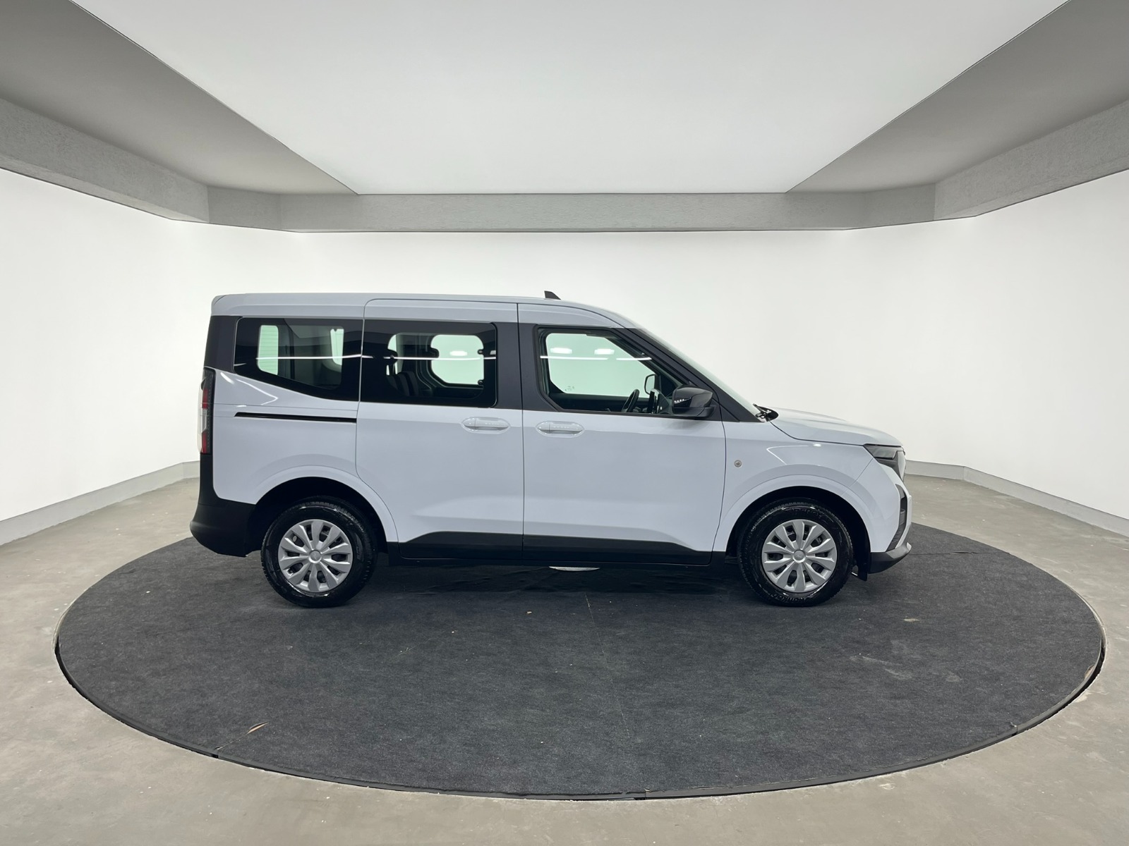 Ford Tourneo Courier Kombi 1.5 EcoBlue Deluxe - 2024 - Detay