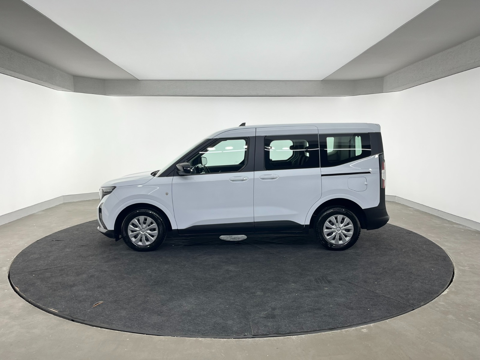 Ford Tourneo Courier Kombi 1.5 EcoBlue Deluxe - 2024 - Detay