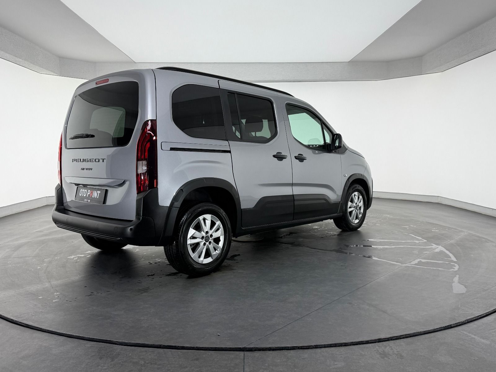 Peugeot Rifter 1.5 BlueHDI Allure EAT8 - 2026 - Detay