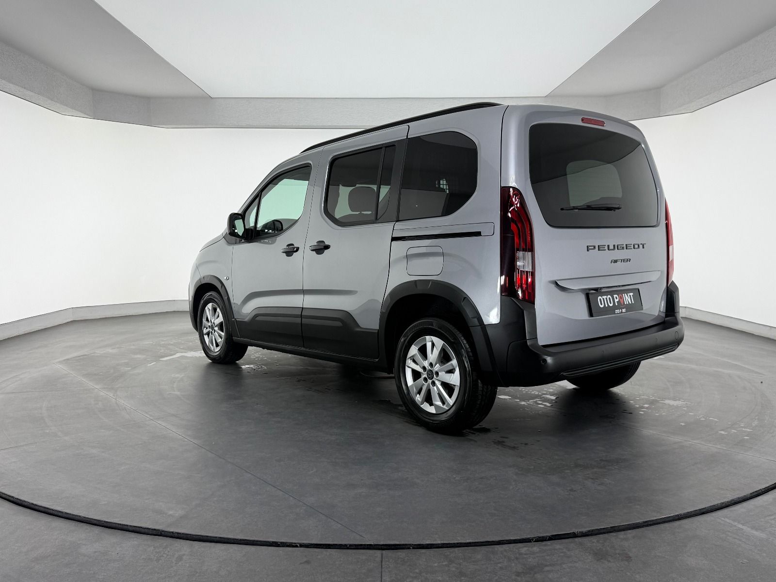 Peugeot Rifter 1.5 BlueHDI Allure EAT8 - 2026 - Detay