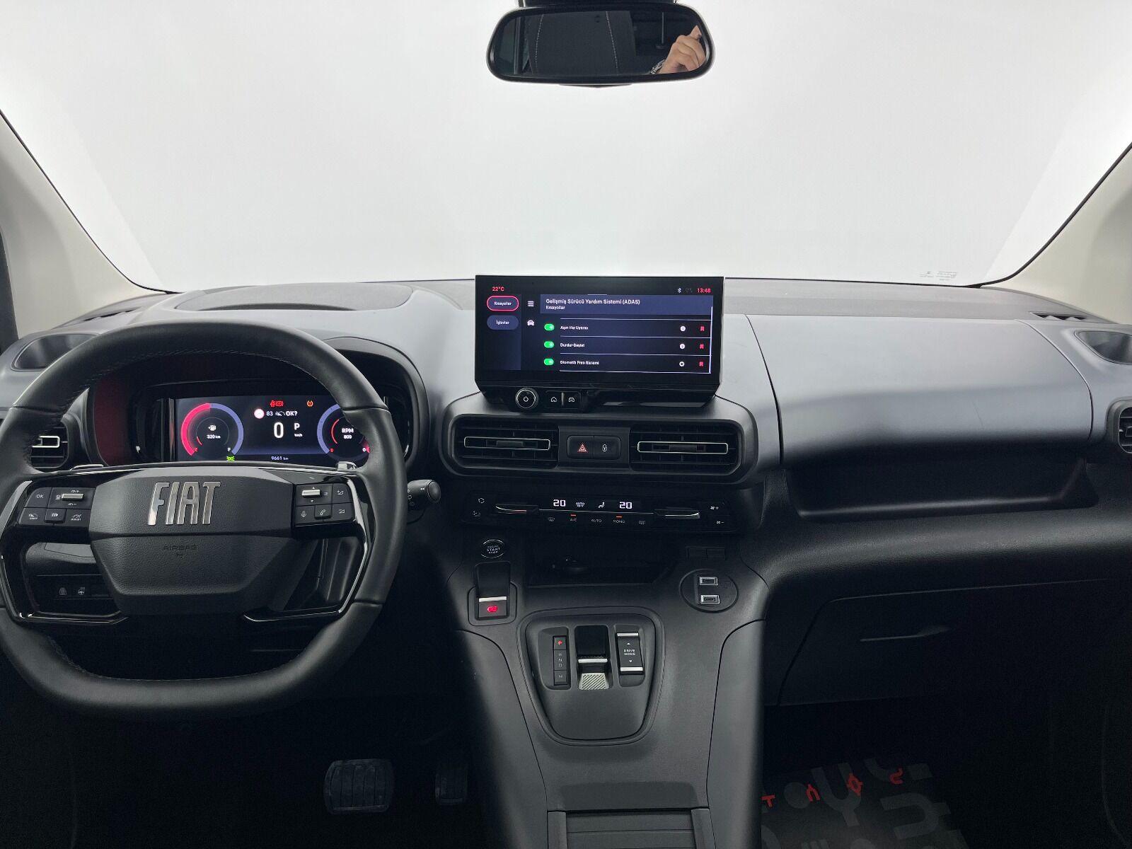 Fiat Doblo Combi 1.5 BlueHDİ Premio Plus - 2025 - Detay