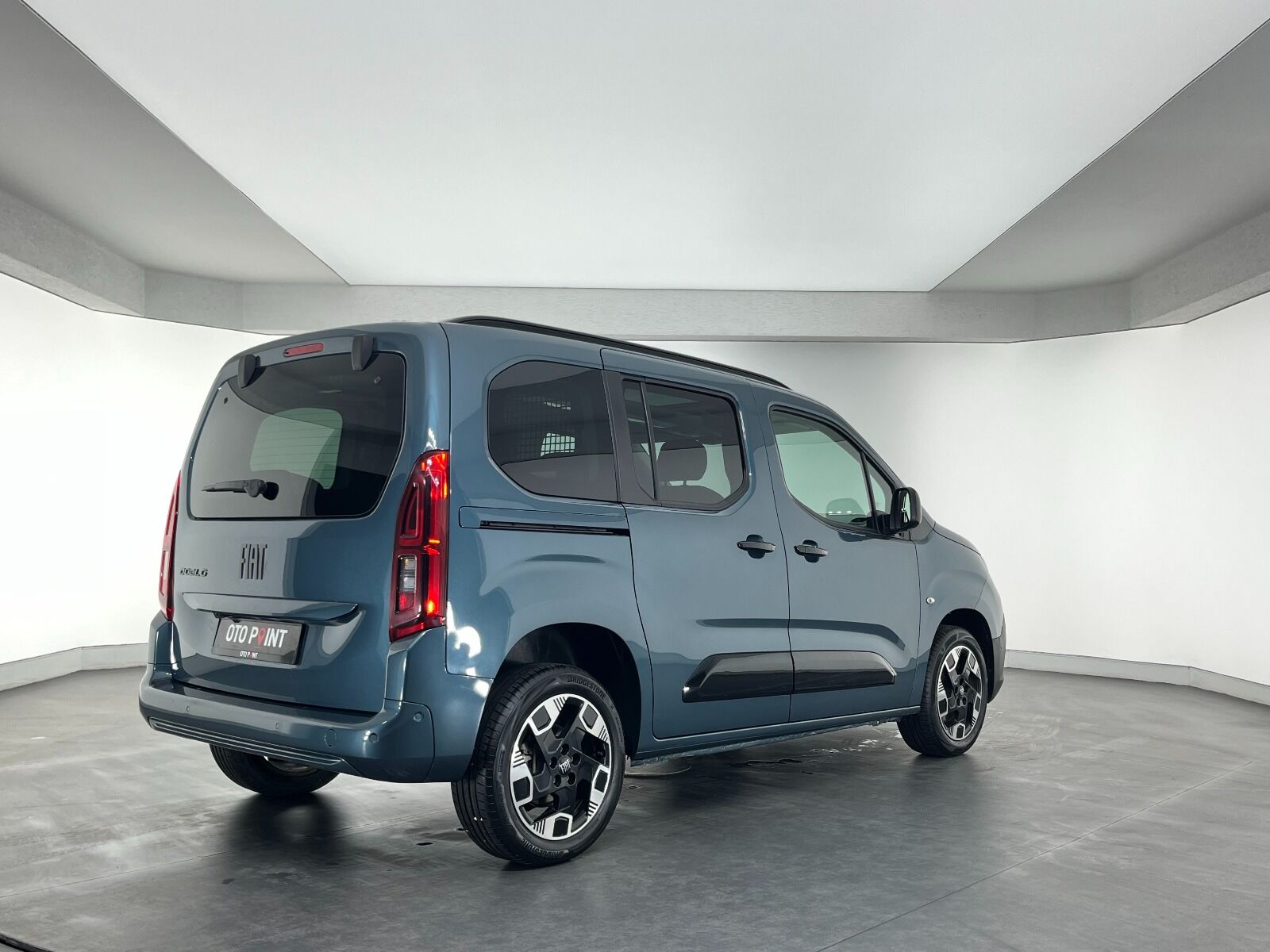 Fiat Doblo Combi 1.5 BlueHDİ Premio Plus - 2025 - Detay