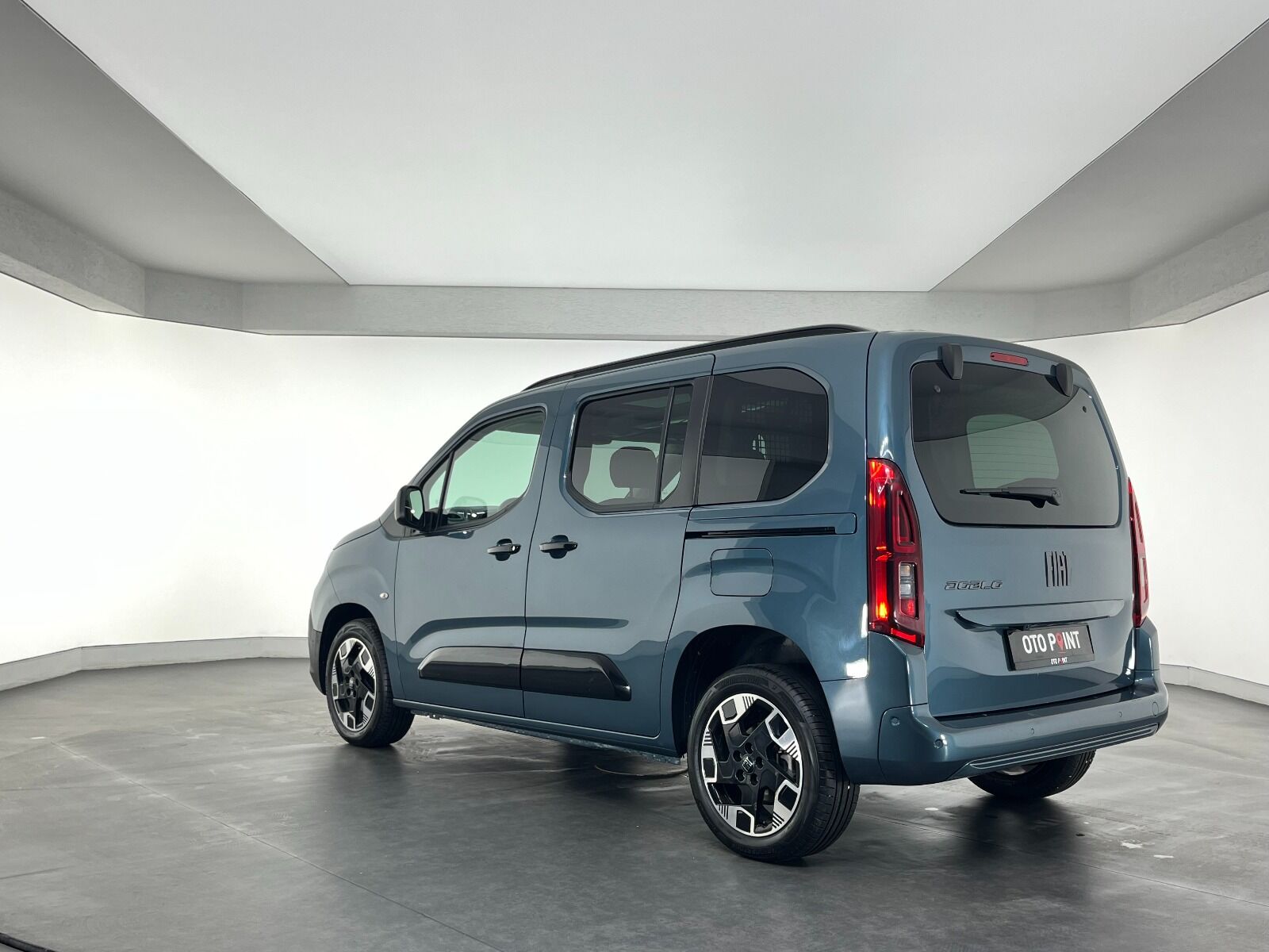 Fiat Doblo Combi 1.5 BlueHDİ Premio Plus - 2025 - Detay