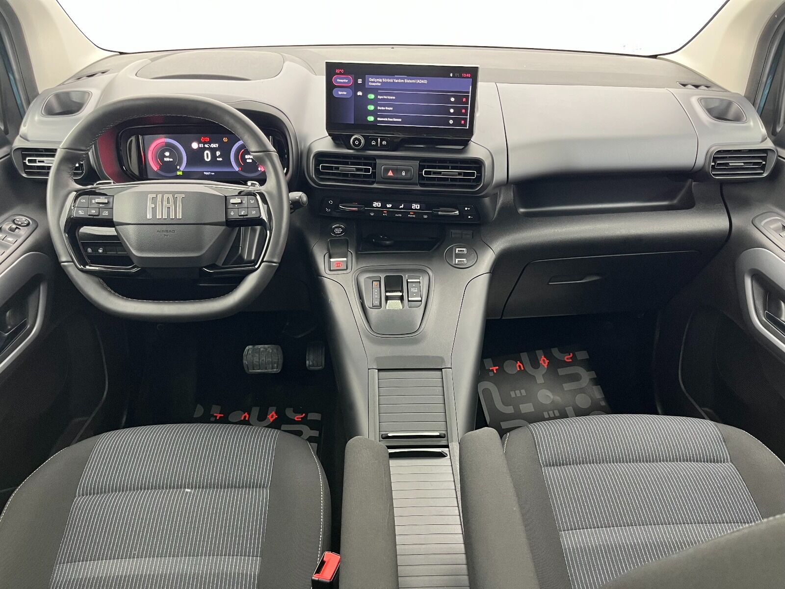 Fiat Doblo Combi 1.5 BlueHDİ Premio Plus - 2025 - Detay