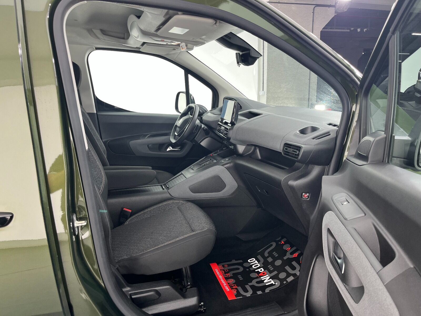 Peugeot Rifter 1.5 BlueHDI Allure EAT8 - 2025 - Detay