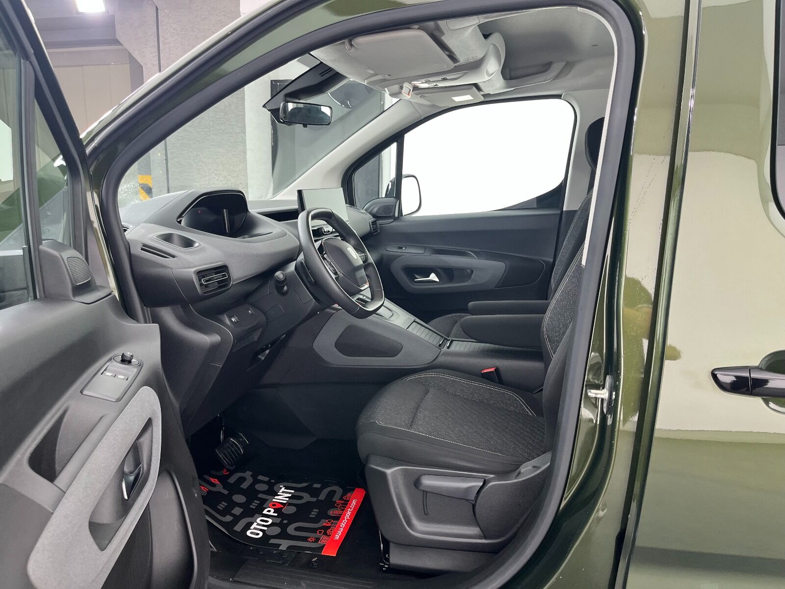 Peugeot Rifter 1.5 BlueHDI Allure EAT8 - 2025 - Detay