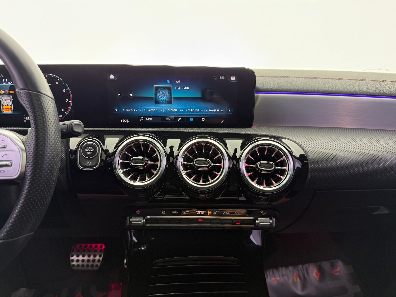 Mercedes-Benz CLA 200 AMG+ 4Matic - 2023 - Detay