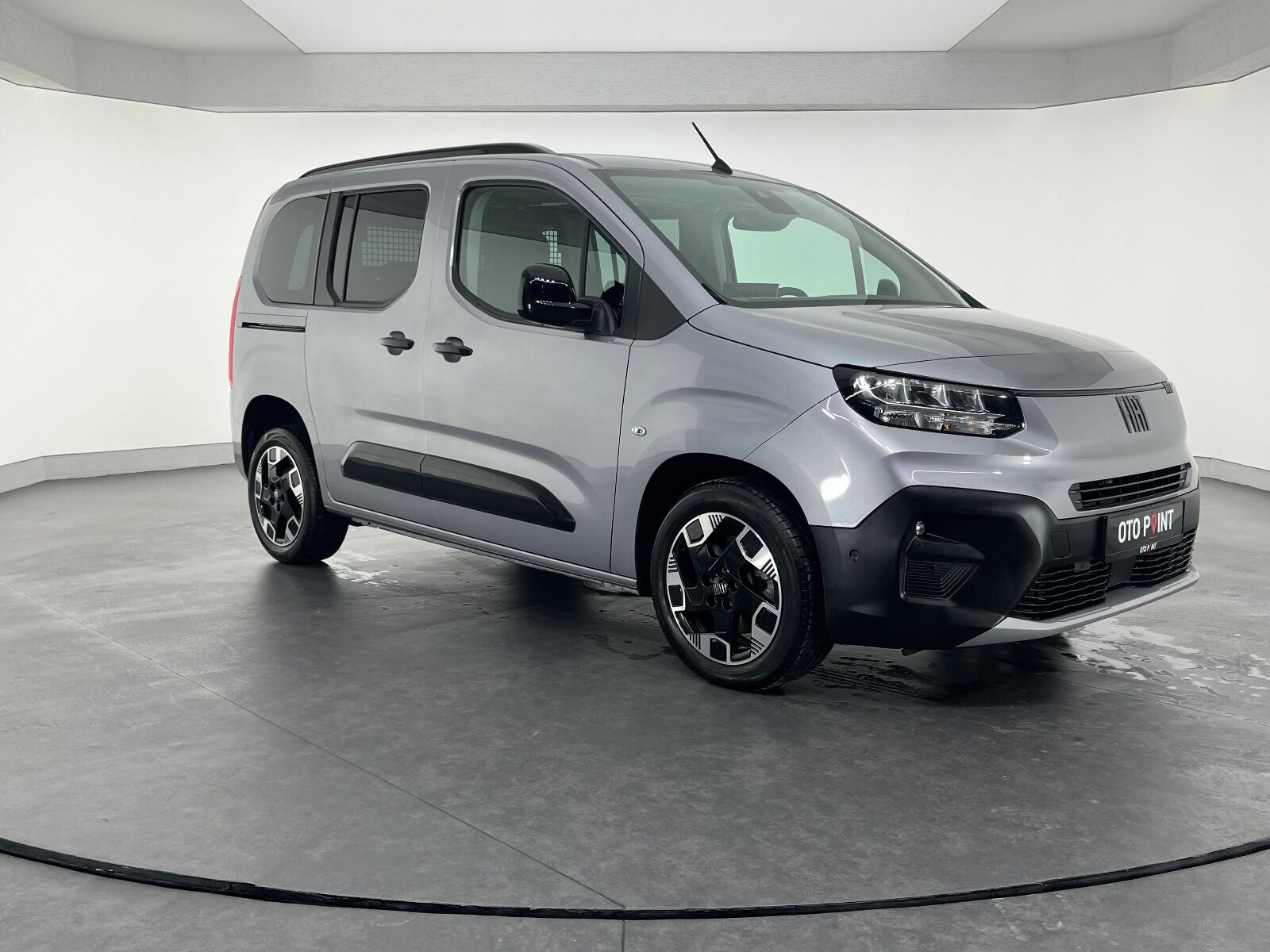 Fiat Doblo Combi 1.5 BlueHDI Premio Plus Otomatik - 2025 - Detay