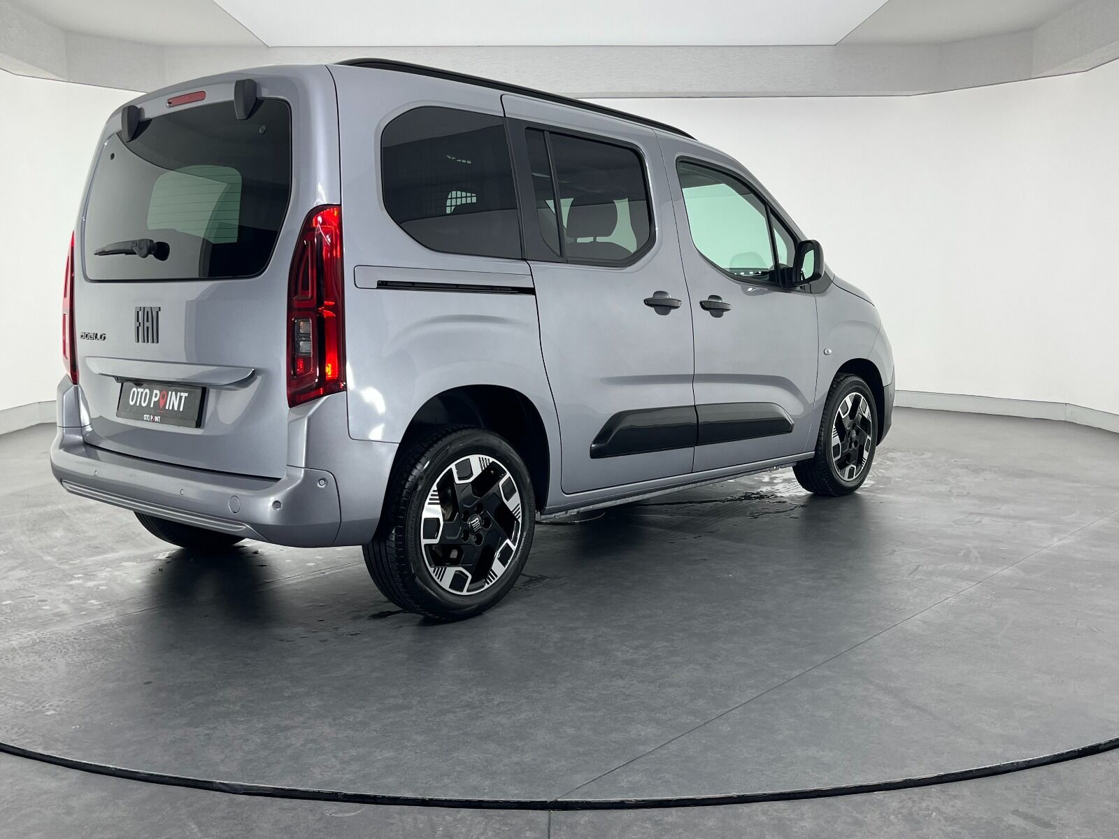 Fiat Doblo Combi 1.5 BlueHDI Premio Plus Otomatik - 2025 - Detay