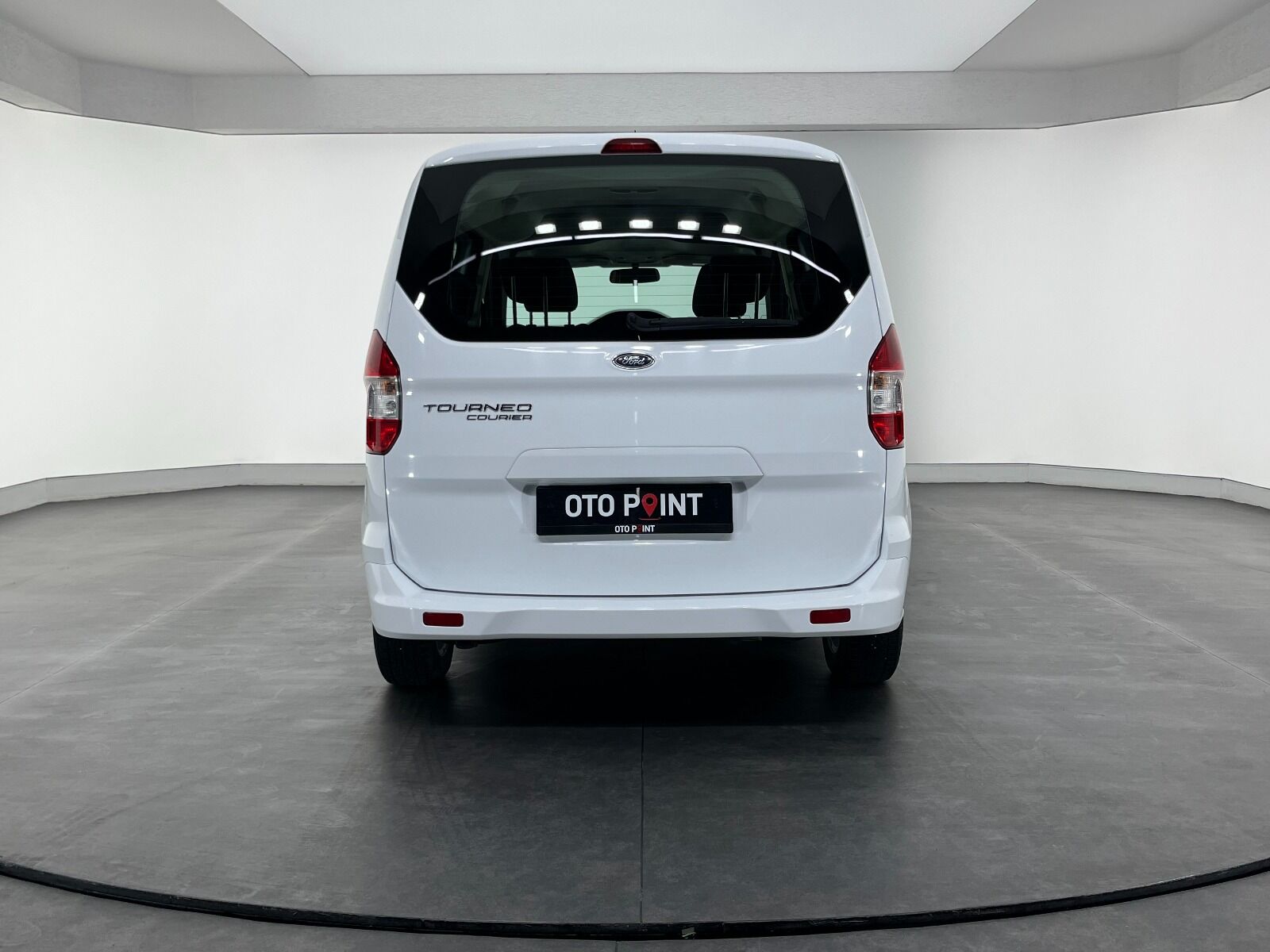 Ford Tourneo Courier 1.5 TDCI Deluxe - 2023 - Detay